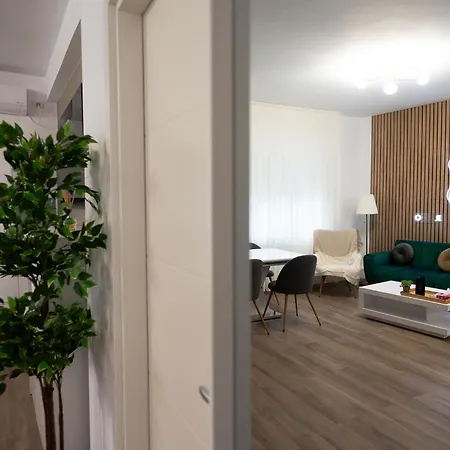 Shiro Athenee Apartment *